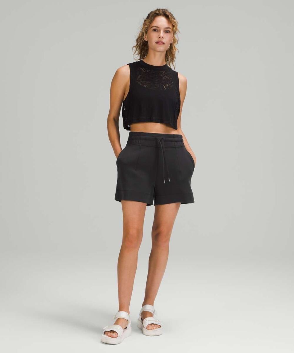 Lululemon soft ambitions shorts size 4